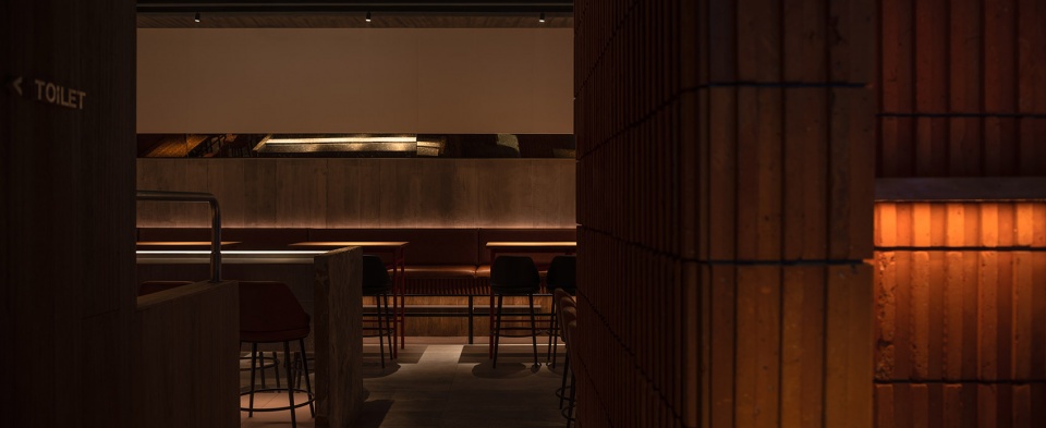 郑州居酒店装修公司摩登烧gè鸟居酒屋设计案例(图8) 郑州居酒店装修公司摩登烧gè鸟居酒屋设计案例(图8)