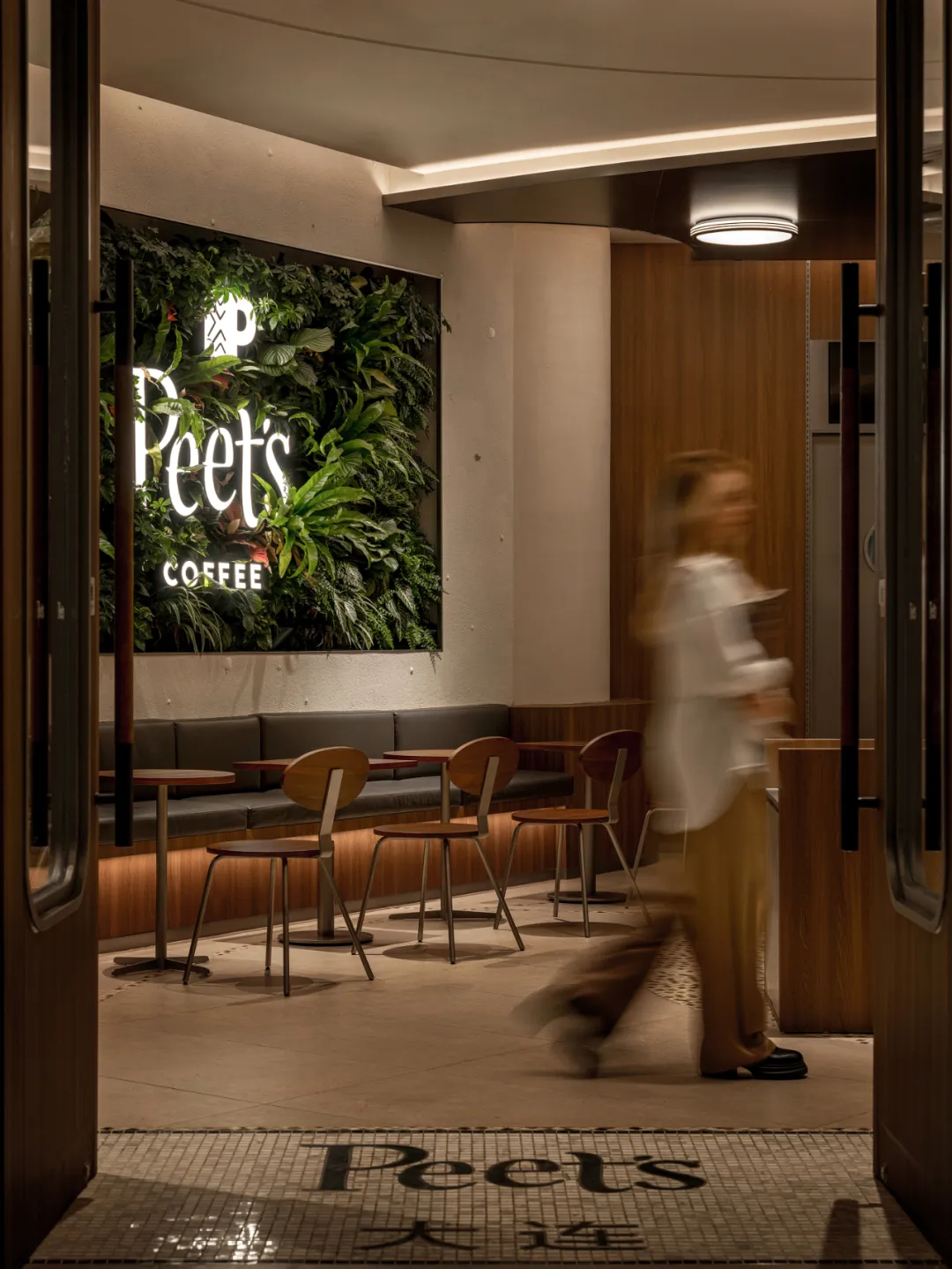 海港文化复古风情 Peets皮爷咖啡店装修设计(图10) 海港文化复古风情 Peets皮爷咖啡店装修设计(图10)